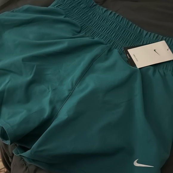 New with tags women’s running shorts - Picture 7 of 7